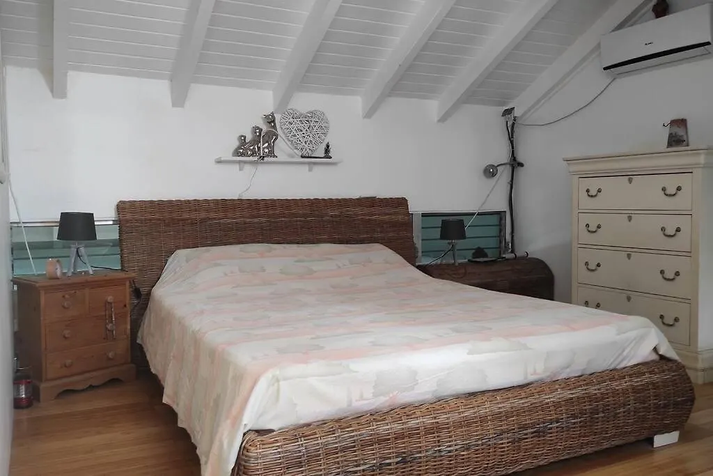 Duplex Marigot Centre-Ville 0*, 마리고 생마르탱/신트마르턴