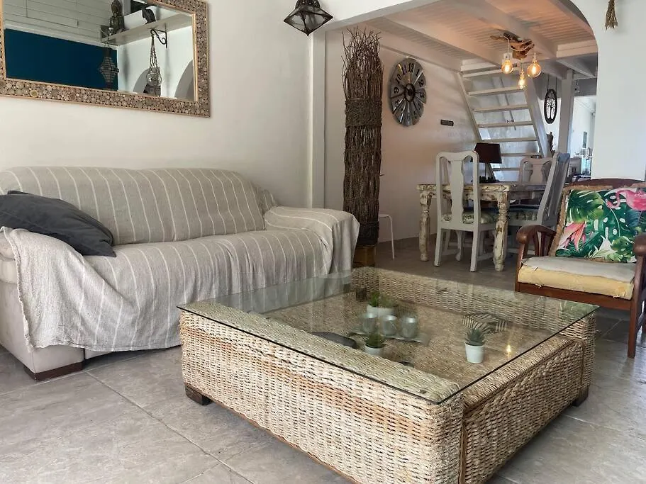 Duplex Marigot Centre-Ville 아파트